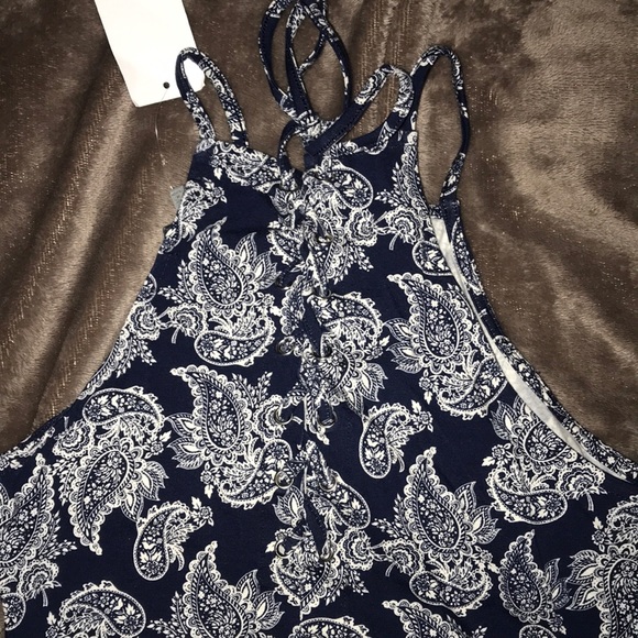 Crop top - Picture 2 of 2